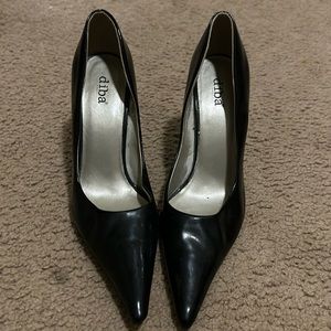 10M black high heels